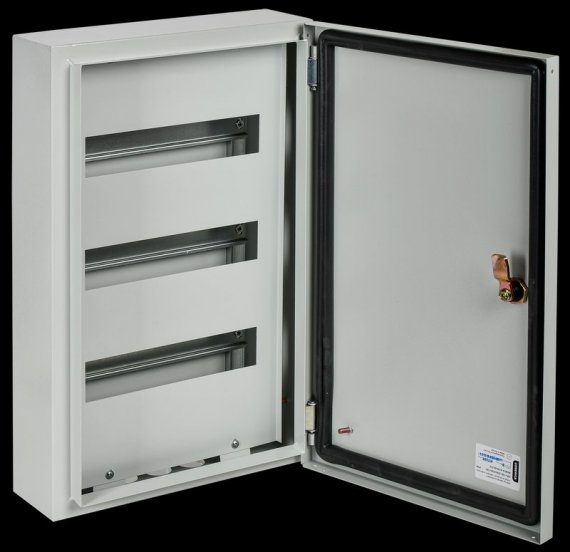 Фотография товара 'Generica MKM14-N-36-54-Z-G Корпус металлический ЩРн-36з (540х330х120) IP54'